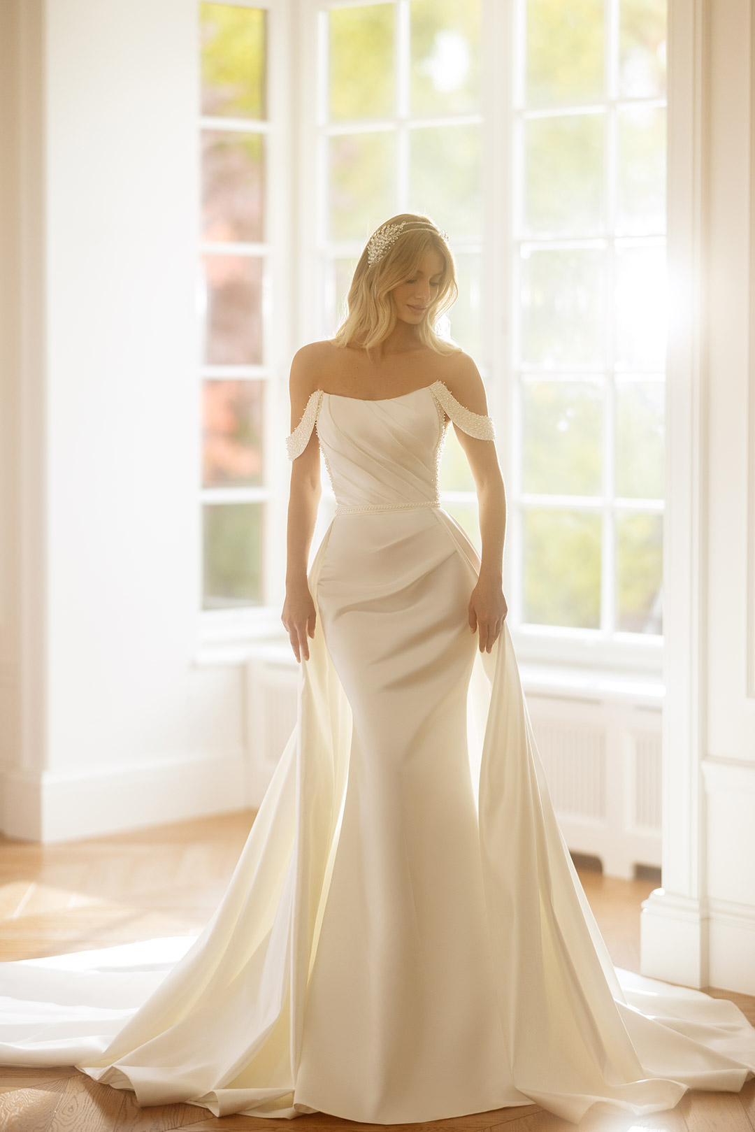 фото моделі